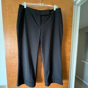 NY & Co. Black/Grey Striped Cuffed Crop Pants, size 10